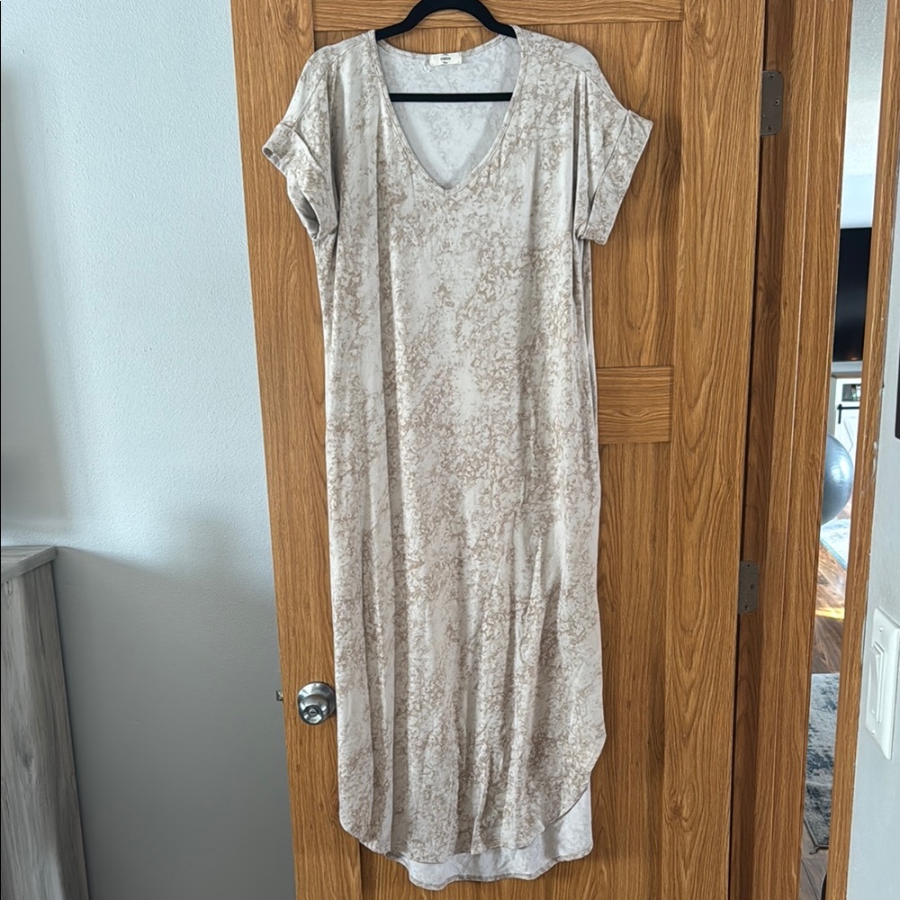 Elegant Cream Floral Dress